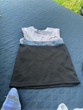 Kids Sleeveless Shark Graphic Tank Top in Black and Gray